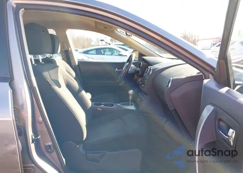 2015 Nissan Rogue Select S z USA, uszkodzony, nr VIN JN8AS5MV2FW760846